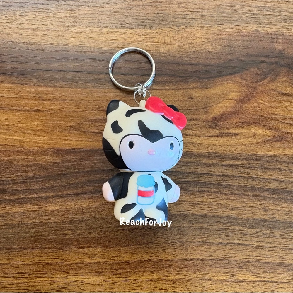 Hello Kitty Keychain Hello Kitty Dressed As A Cow Sanrio 2008 Plastic Figure